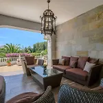 In Elviria,