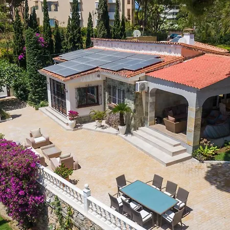 In Elviria, 别墅 马尔韦利亚