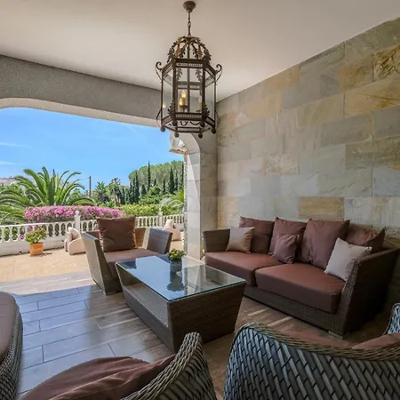 In Elviria,