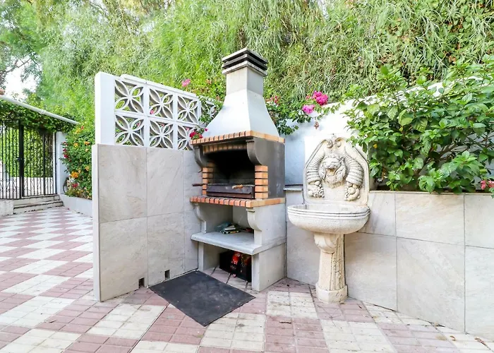 In Elviria, * מארבלה