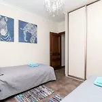 In Elviria, Vila Marbella